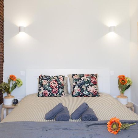 Host Wise - Charming Flat With Netflix - River View Porto Bagian luar foto
