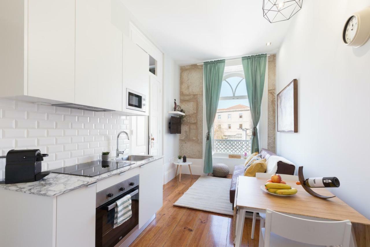 Host Wise - Charming Flat With Netflix - River View Porto Bagian luar foto