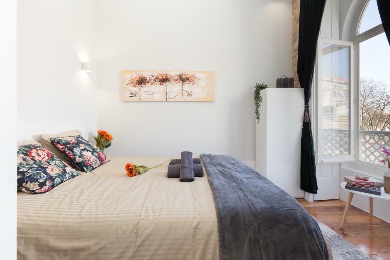 Host Wise - Charming Flat With Netflix - River View Porto Bagian luar foto