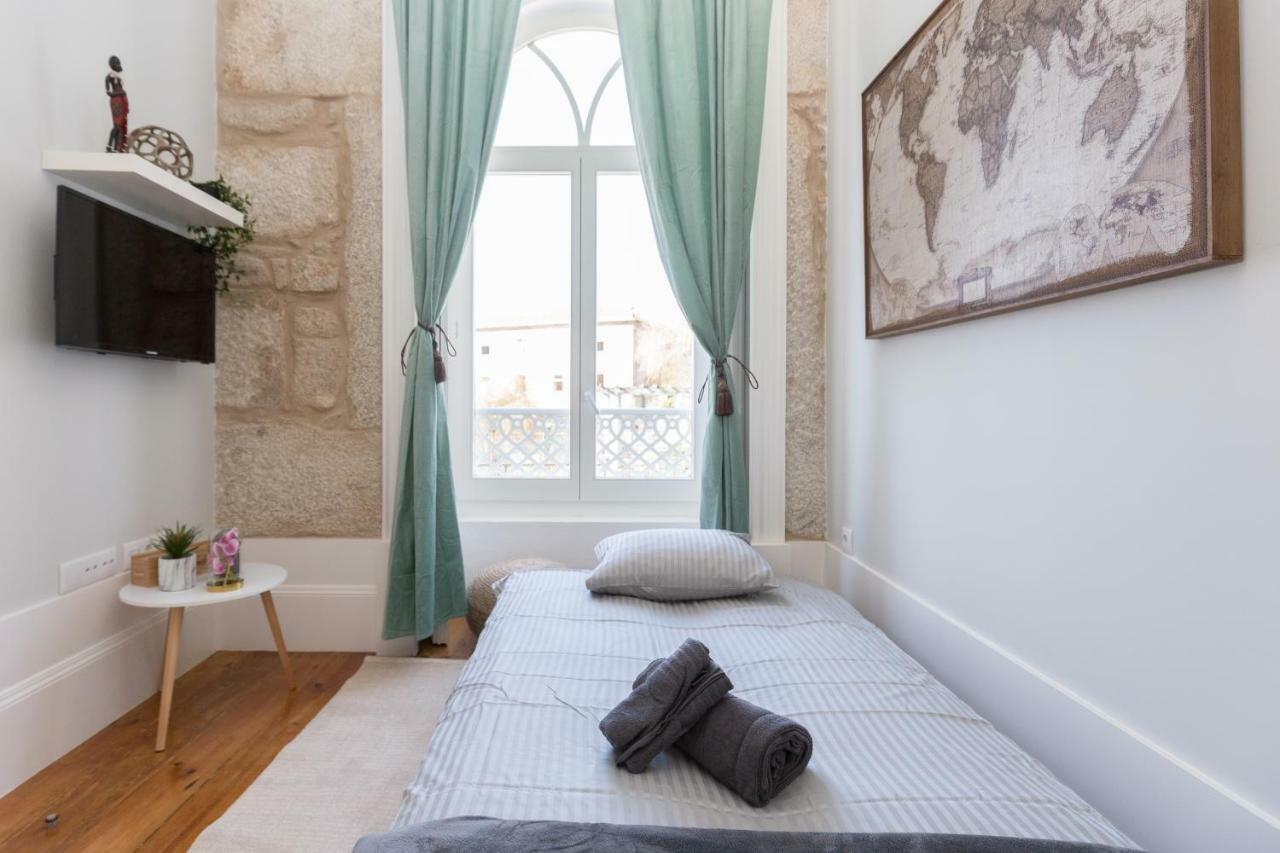 Host Wise - Charming Flat With Netflix - River View Porto Bagian luar foto